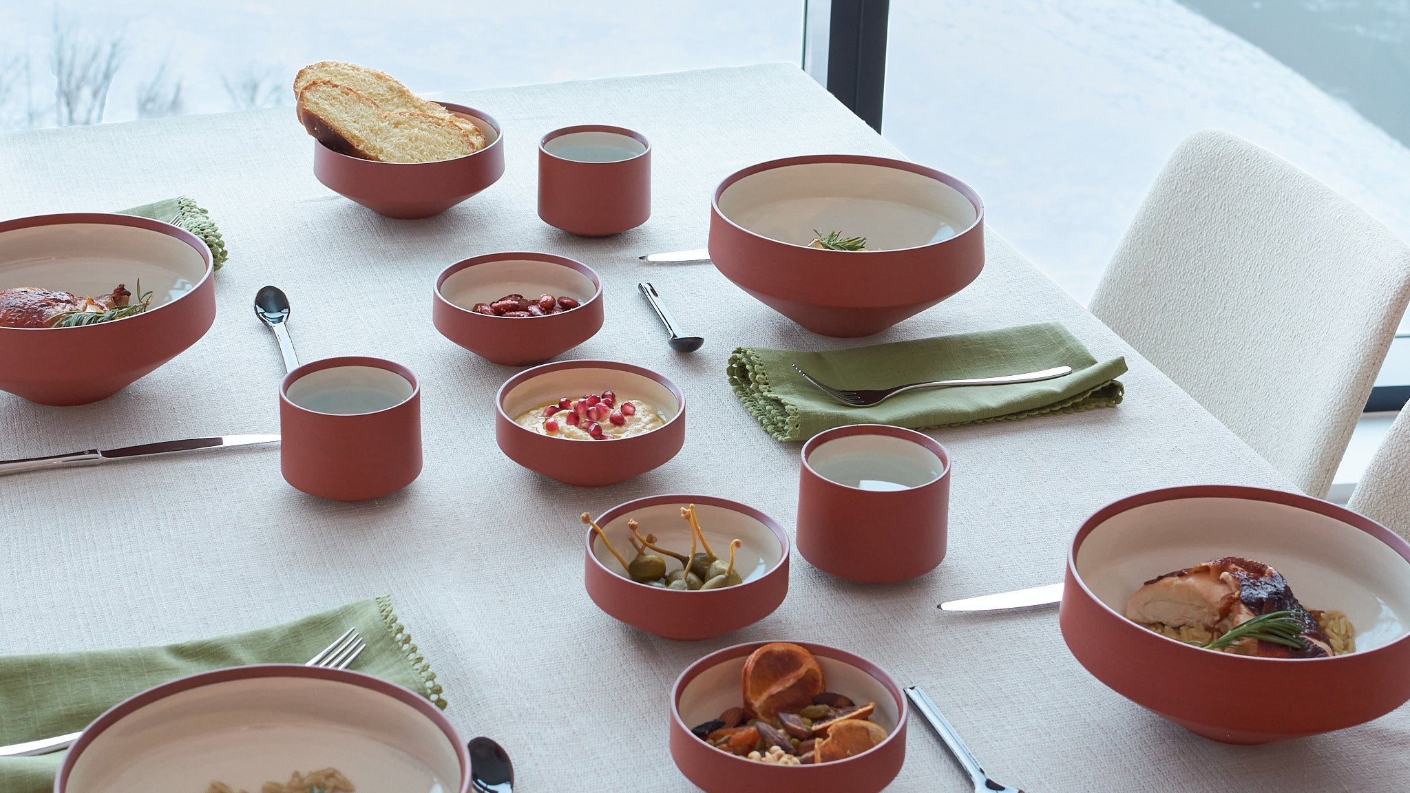 Léa et Nicolas tableware Set in Nordic setting