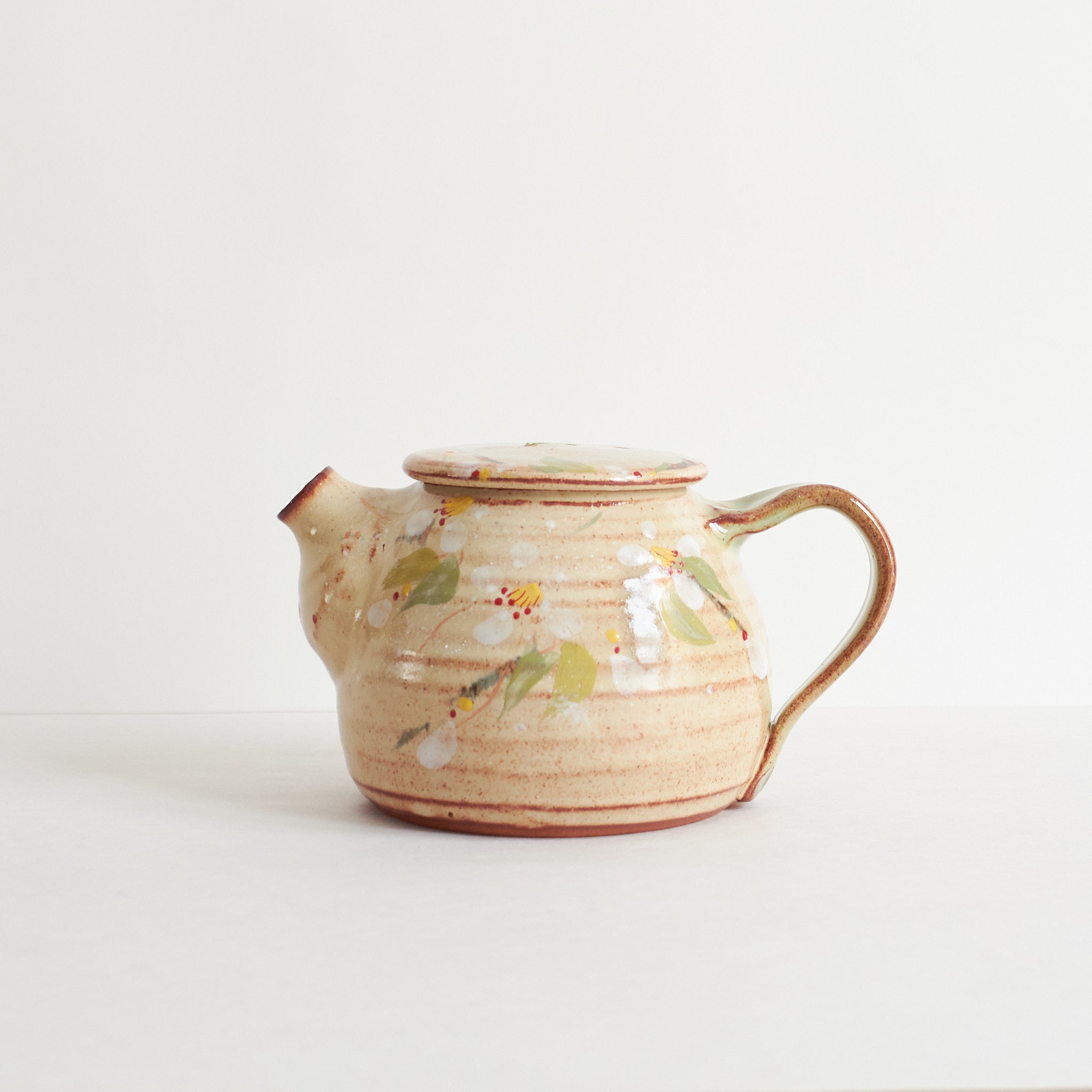 Yukari Hazama Iverson - Japanese Canadian Ceramic Artist | Houmain